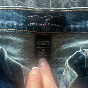 New York and Company size 4 average